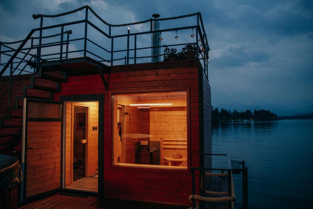 Hotel Aquachill Houseboat & Wellness Liptovský Trnovec Exterior foto